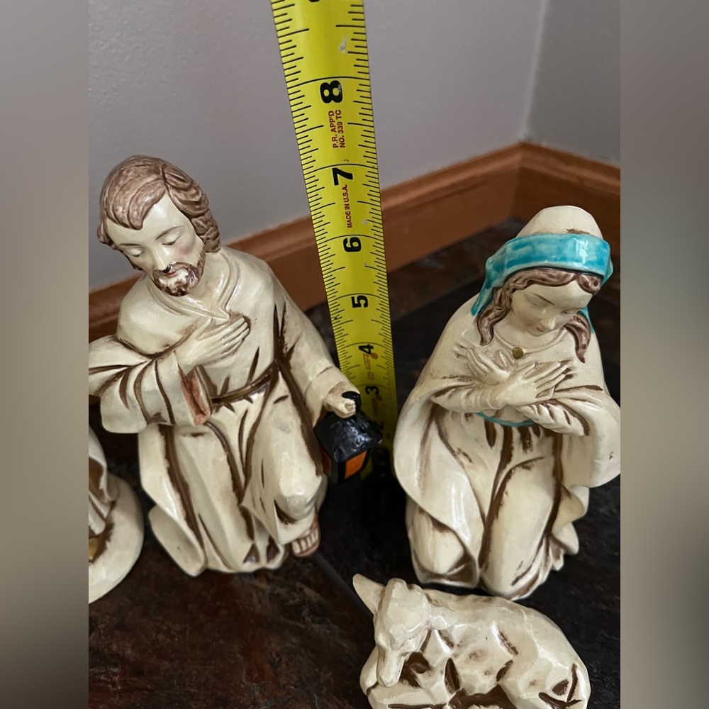 Vintage 12 piece Nativity set. Made in Japan - Picture 9 of 13